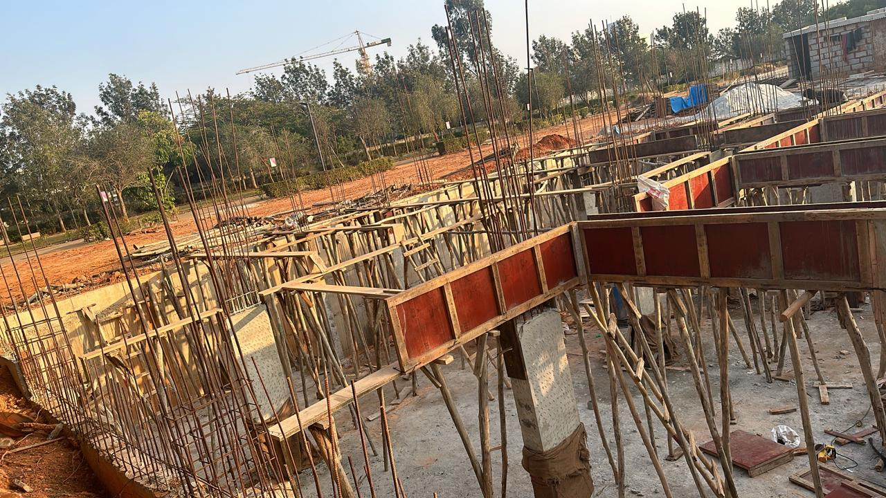 Plinth beam shuttering and reinforcement layout